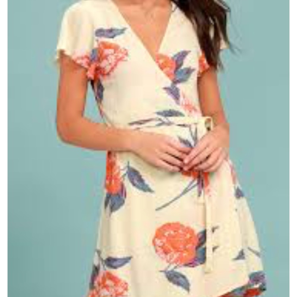 Floral dress from lulus, never been worn